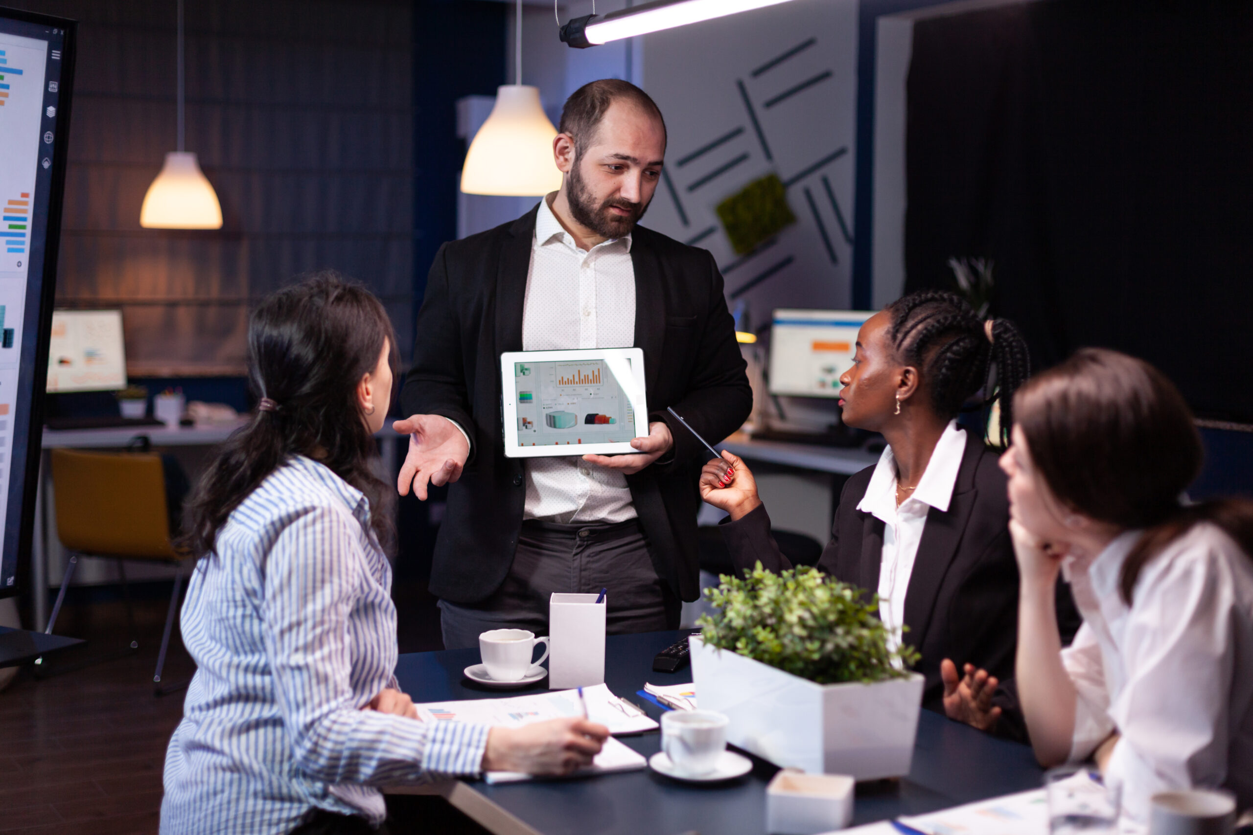 How a B2B Digital Marketing Agency Builds Revenue-Focused Marketing Programs